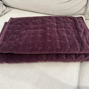 Kenneth Cole Pillow Cases